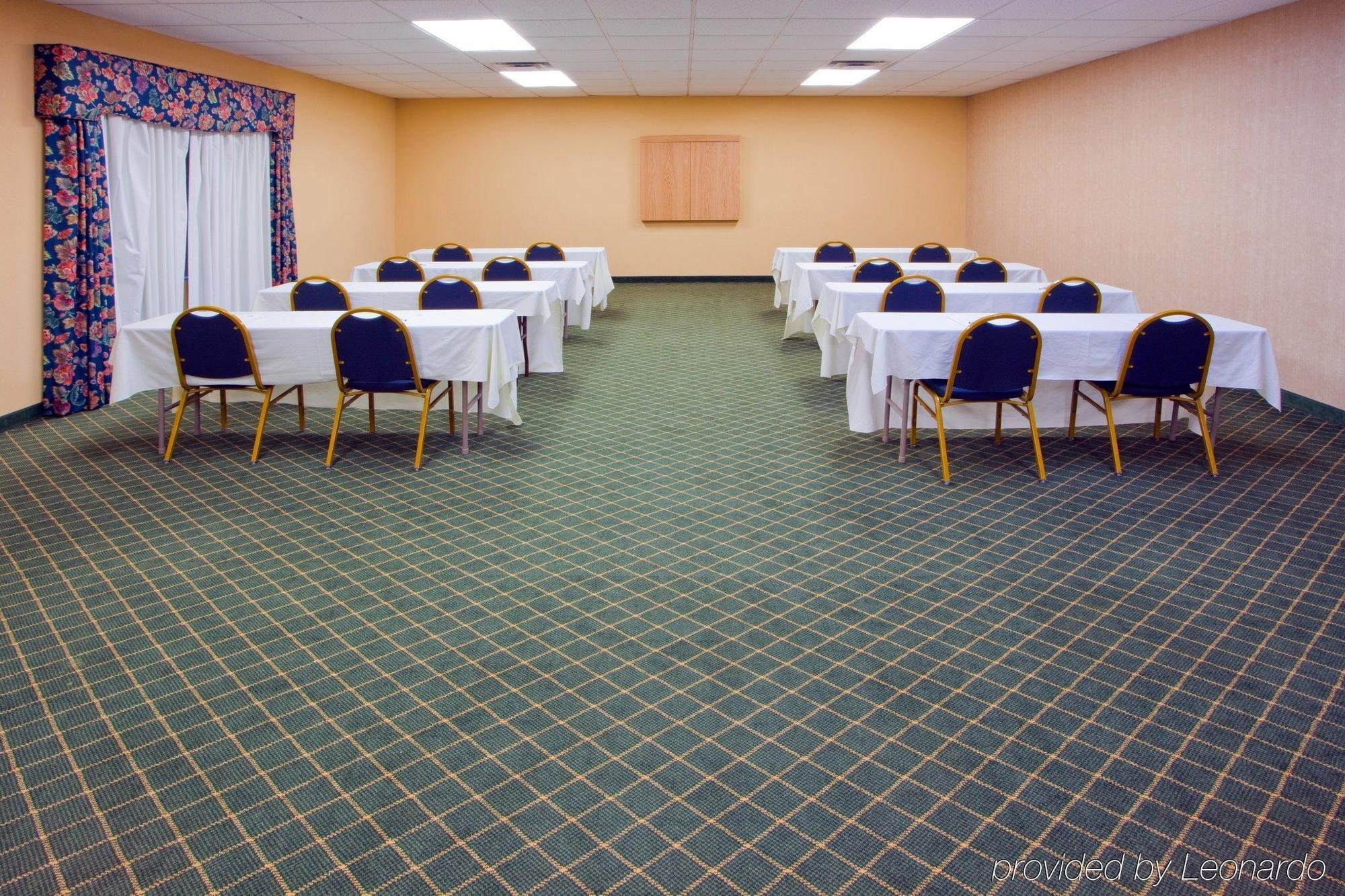 Holiday Inn Express Easton By Ihg Konforlar fotoğraf